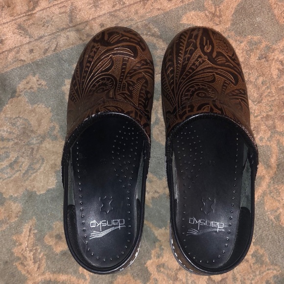 DANSKO CLOGS - Picture 3 of 6